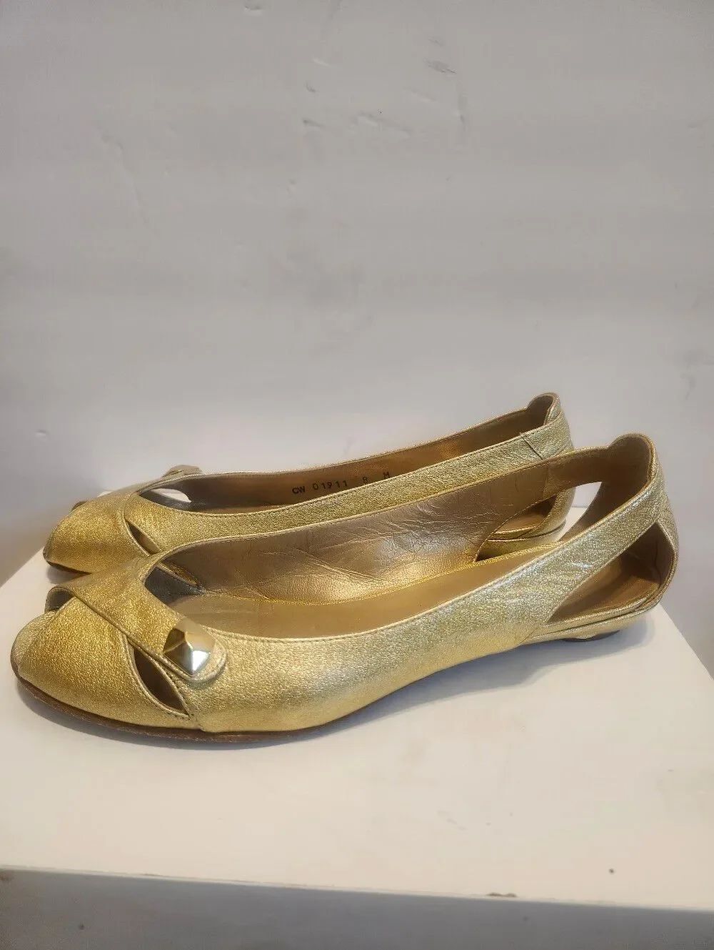 Stuart Weitzman Chit Chat Gold Patent Leather PeepToe Wedge Flats Sz. 8 Ret.$345